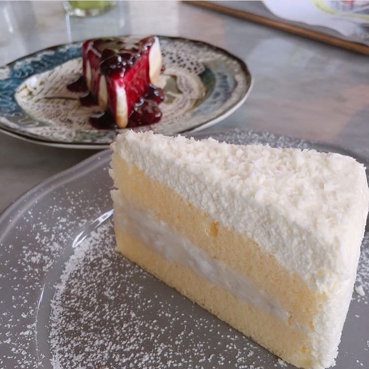 Coconut Cake.jpg