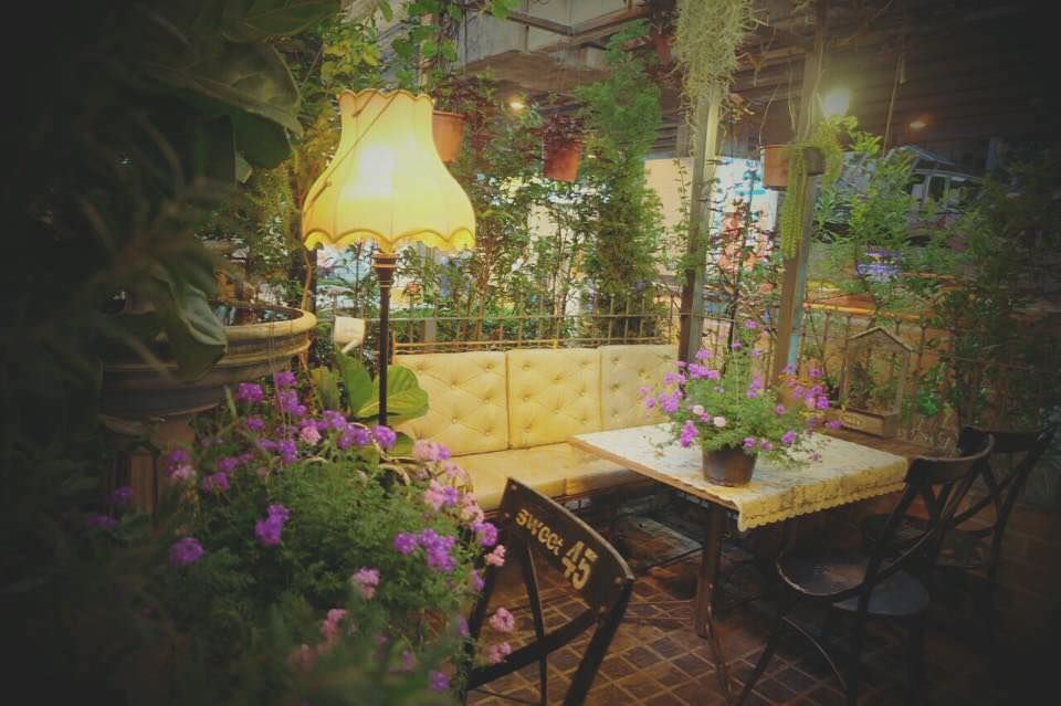 室內 2.jpg