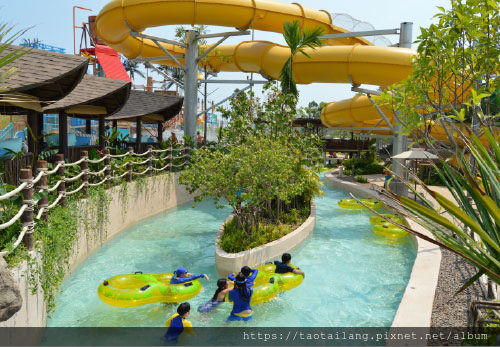 vananavahuahin-lazyriver.jpg