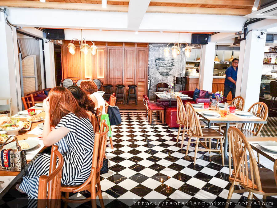 Charm Eatery and Bar Ratchakru_190417_0012.jpg