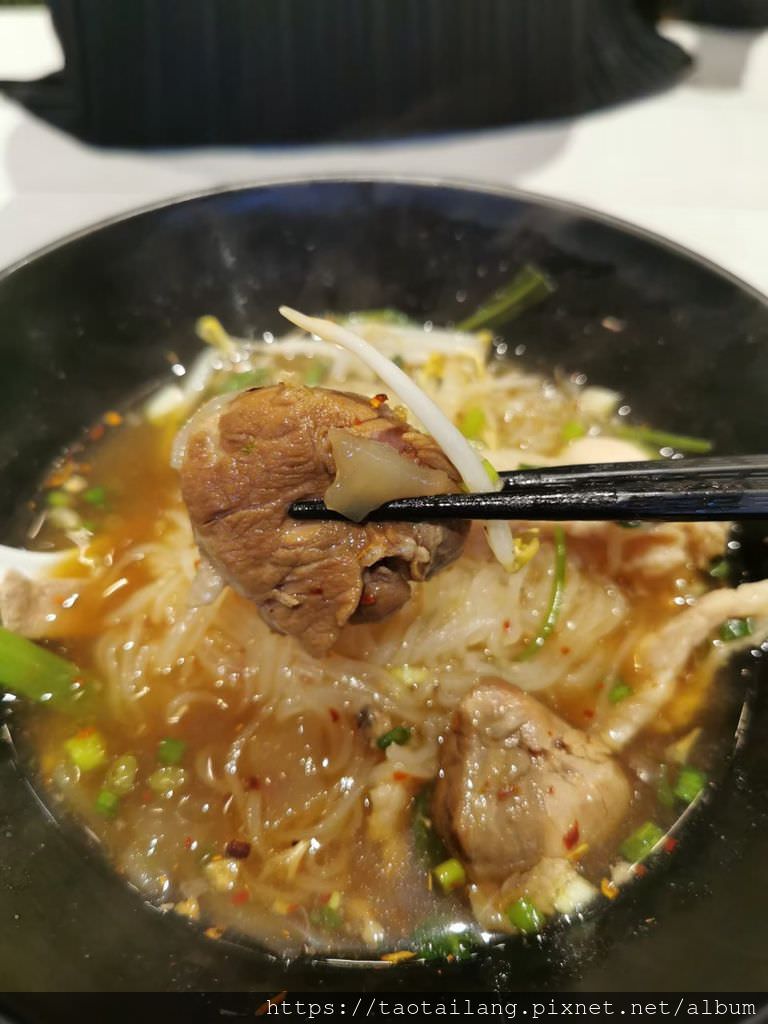 central village outlet (推，好逛，美食街好吃，餐廳多，近機場)_200227_0002.jpg