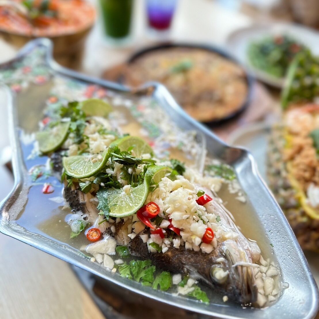 50年老字號Savoey Restaurant 上味泰 曼谷最夯咖哩蟹 點餐攻略