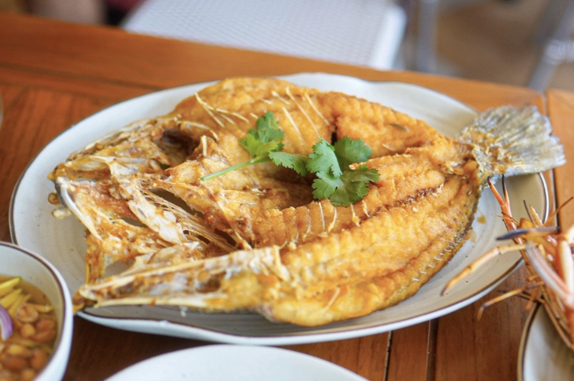 50年老字號Savoey Restaurant 上味泰 曼谷最夯咖哩蟹 點餐攻略