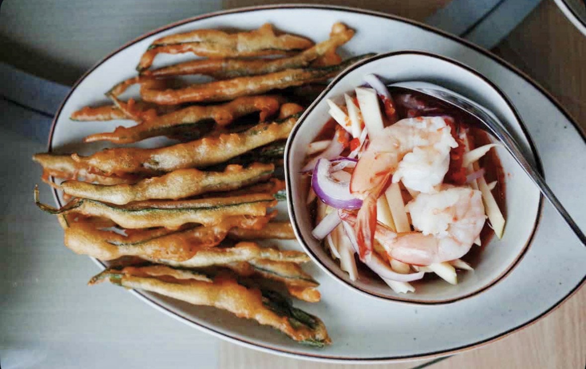 50年老字號Savoey Restaurant 上味泰 曼谷最夯咖哩蟹 點餐攻略